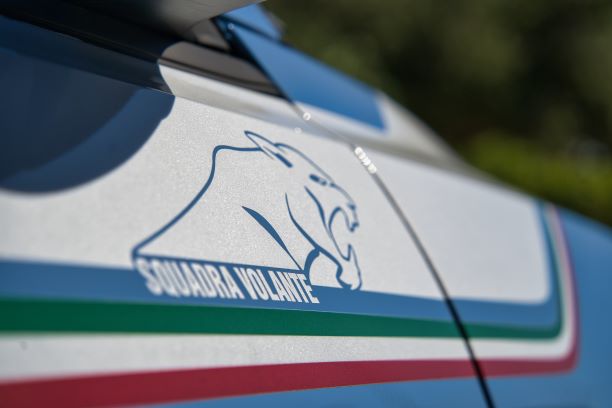 Torino: entra con la forza in casa e minaccia l’ex compagna con un coltello, arrestato