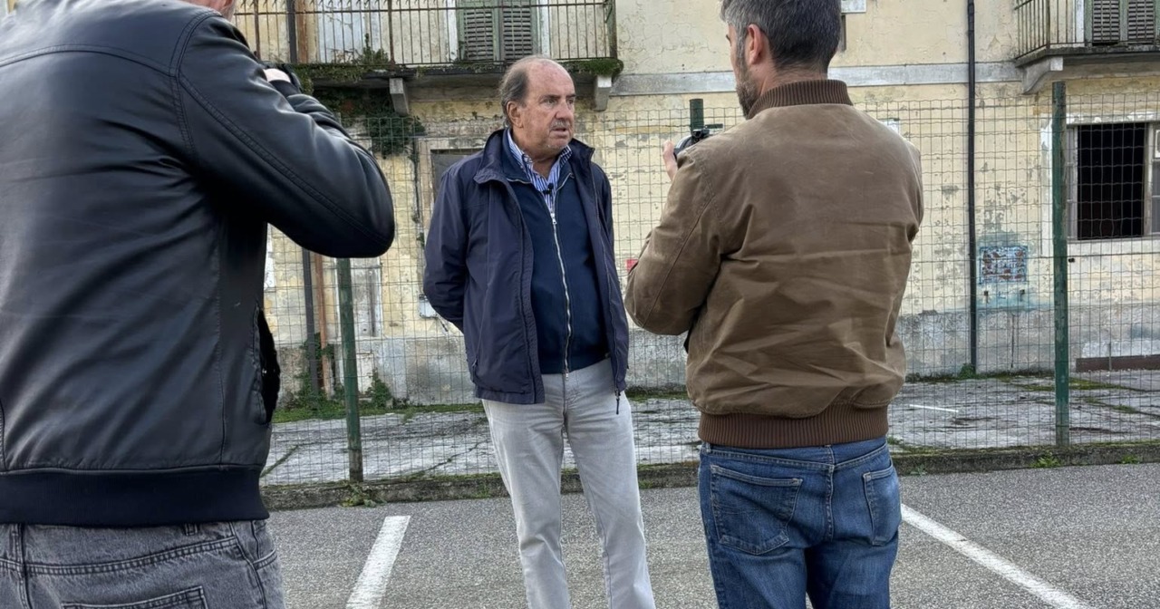 Una troupe di Report a Casale Monferrato, nell’ambito di un’inchiesta sui SIN presenti in tutt’Italia