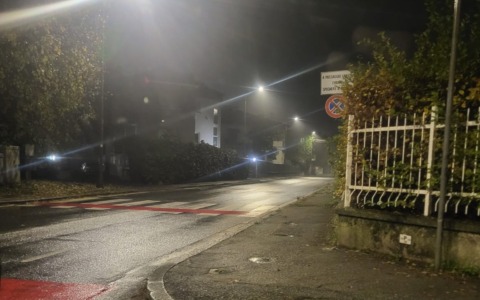 Auto investe i dipendenti di un ristorante pizzeria ad Alessandria. Indagini in corso