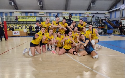 Pallavolo, Acrobatica Alessandria batte Cus Torino e rimane capolista in B1