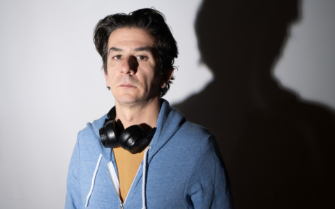 Valenza, al Teatro Sociale il debutto nazionale di “Baby Reindeer”