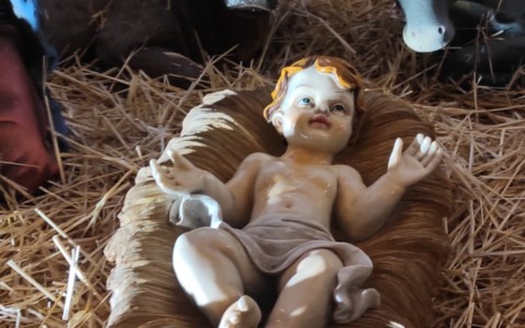 Alessandria, scoperto il Bambinello nel Presepe del Movimento Cristiano Lavoratori