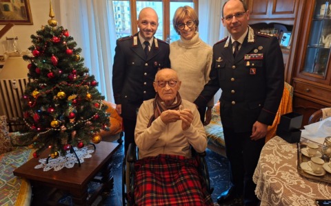 Novi Ligure, festeggiati i 102 anni del Carabiniere in congedo Natale Toccalino