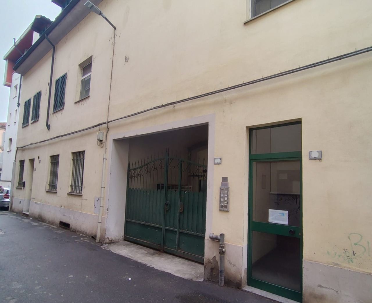 Donna trovata morta in un appartamento in via Ferrufini ad Alessandria