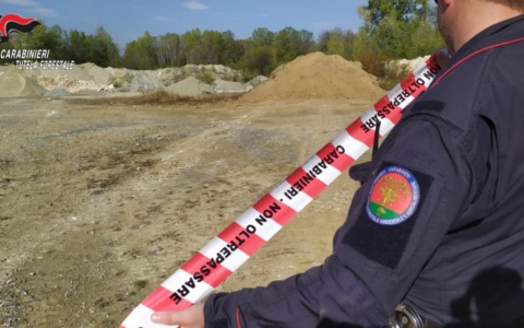 Gestione illecita e smaltimento di rifiuti terrosi: perquisizioni e sequestri in Alta Val di Susa