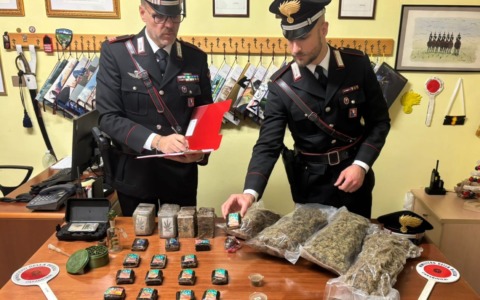 Asti, i Carabinieri sequestrano 10 kg di sostanze stupefacenti