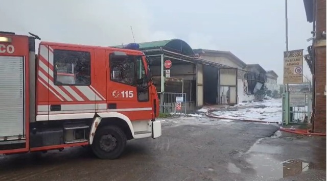 Incendio alla Bioland di Casal Cermelli: concentrazioni di monossido non preoccupanti