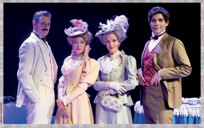 In scena al Teatro Alessandria la commedia di Oscar Wilde “L’importanza di chiamarsi Ernesto”