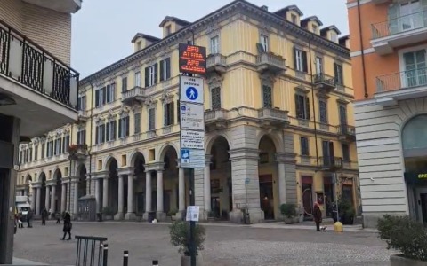 Da mezzogiorno è scattata la nuova area pedonale urbana di Alessandria