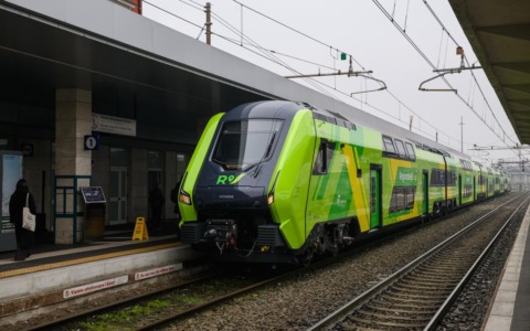Trenitalia: nuovo treno elettrico a doppio piano sulla linea Torino-Milano