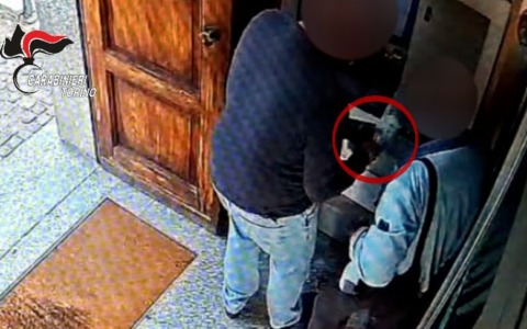 Pinerolo, in carcere 37enne per furto aggravato