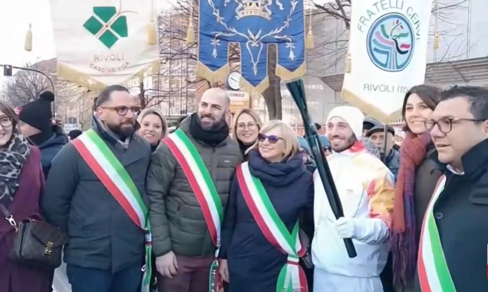 Rivoli e Collegno nel viaggio della Fiamma Olimpica verso Milano-Cortina 2026
