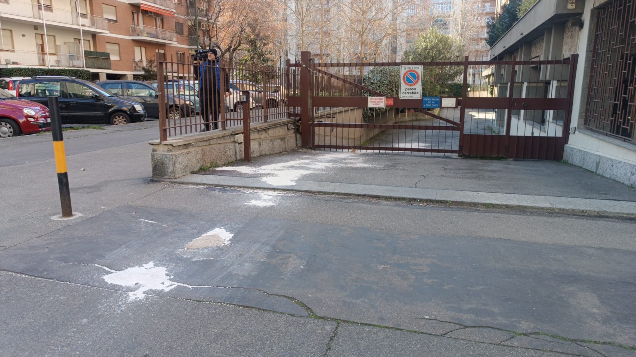 Giallo a Santa Rita a Torino: 58enne accoltellato al collo, indagini in corso