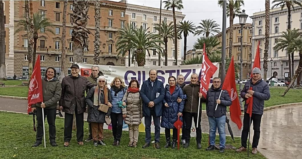 L’amarezza dei familiari delle vittime dell’amianto: “Speriamo di veder fatta giustizia”