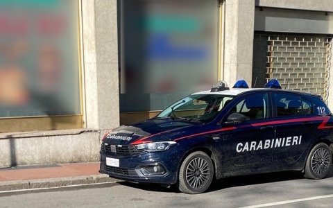 Controlli dei Carabinieri in sale slot e aree scommesse: irregolarità e sanzioni nel Novese