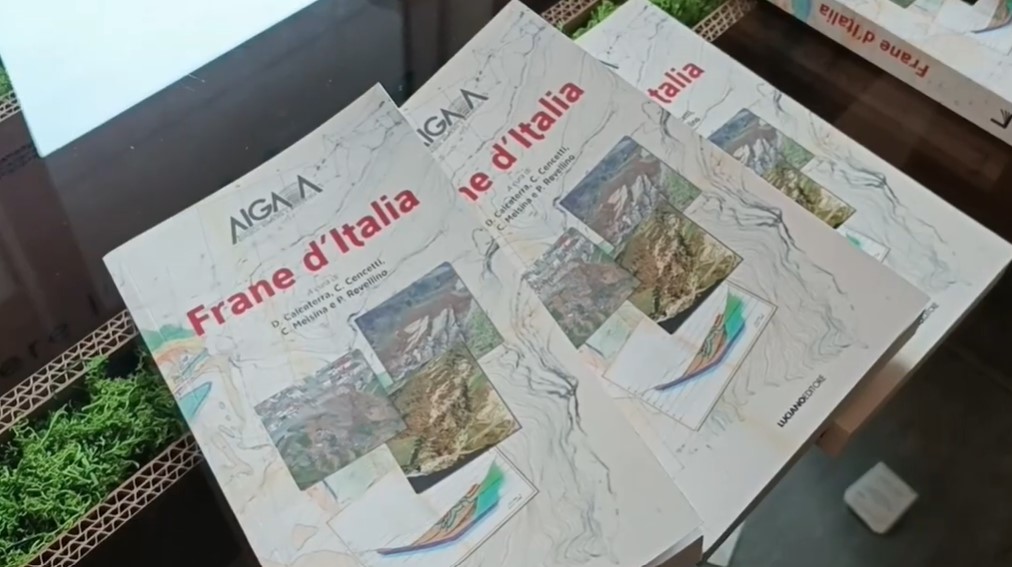 Torino, presentata in Arpa Piemonte la guida “Frane d’Italia”