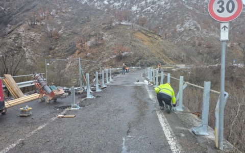 Il ponte della Castagna riapre domani alle 12 con senso unico alternato, ma serviranno altri lavori