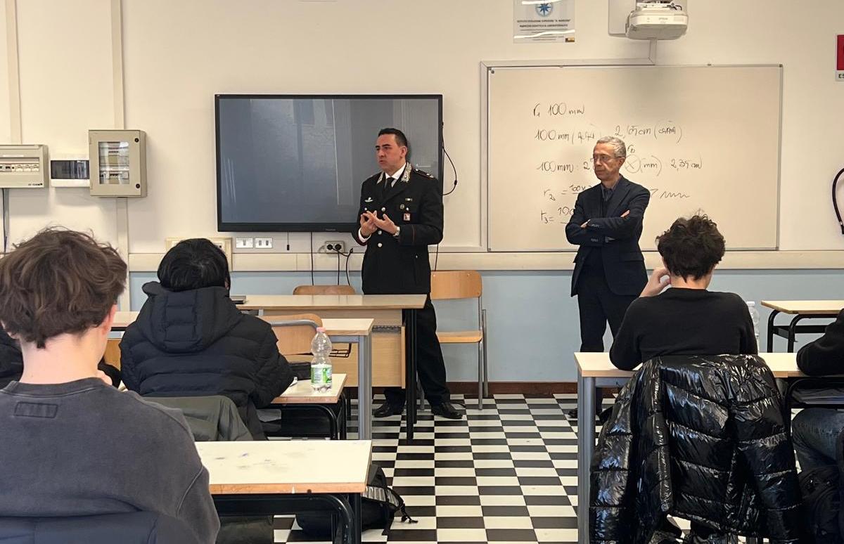Carabinieri nelle scuole per promuovere la “Cultura della Legalità”