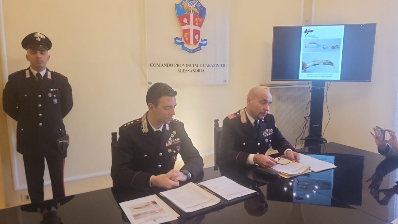 Truffa del “finto maresciallo” a Occimiano, recuperati i gioielli e denunciati gli autori