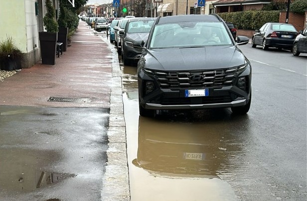 Maltempo: uscito il Rio Lovassina a Spinetta Marengo, allagamenti a Valmadonna