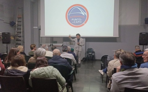 Idee al servizio della città nella riunione programmatica di Alessandria Punto e a Capo