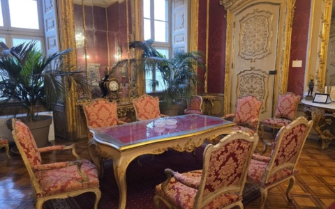 Recuperate le poltrone storiche di Palazzo Ghilini ad Alessandria grazie alle Fondazioni CRAL e CRT