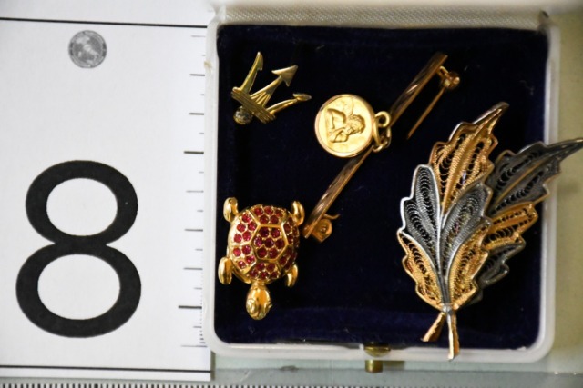 Si fingono Carabinieri e rubano monili in oro ad un’anziana di Castellazzo Bormida: arrestati