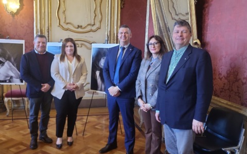 Storie di donne che non hanno mai perso la luce: la mostra, da venerdì, a Palazzo Ghilini