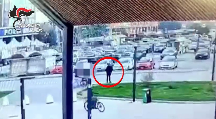 Rapinano una disabile a Torino: fermato uno dei responsabili dai Carabinieri