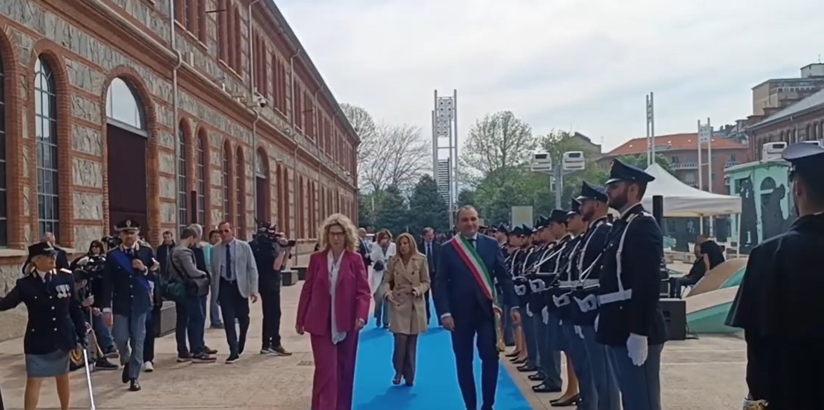 Torino celebra il 174° anniversario della Polizia di Stato