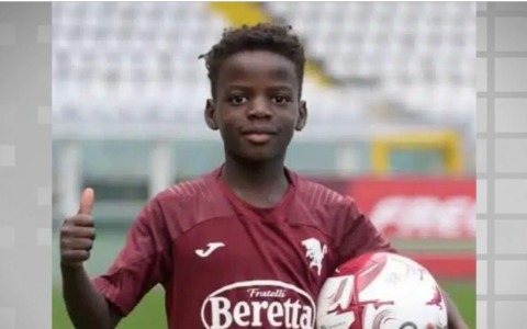 Bambino muore in un incidente sulla A21. Aveva 8 anni ed era una promessa dello sport