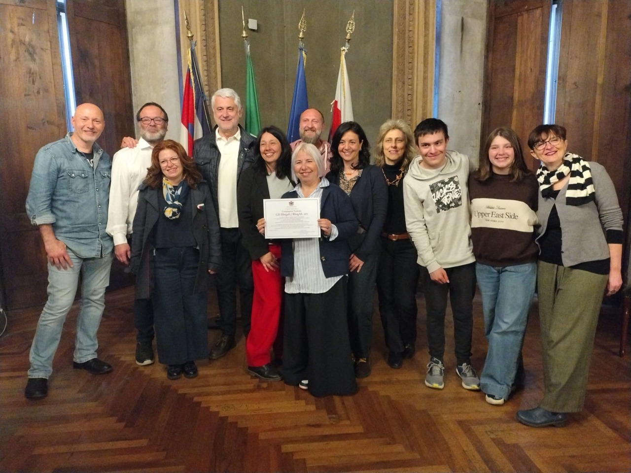 Gli Illegali primi in Italia con il loro spettacolo “American Shitting”