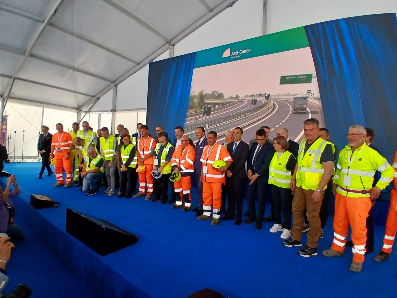 Salvini all’inaugurazione della A33, furente contro l’UE sul patto di stabilità