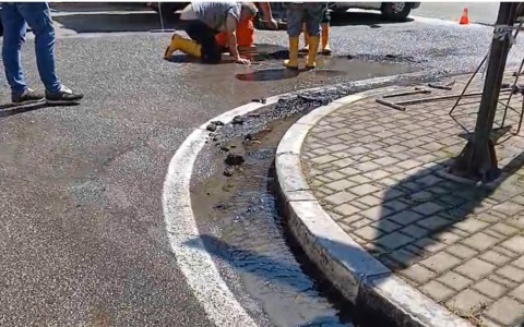 Guasto ad una tubatura tra Spalto Rovereto e Via Guasco ad Alessandria