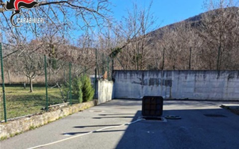 Tenta di rubare del gasolio da una cisterna: denunciato un 48enne a Susa