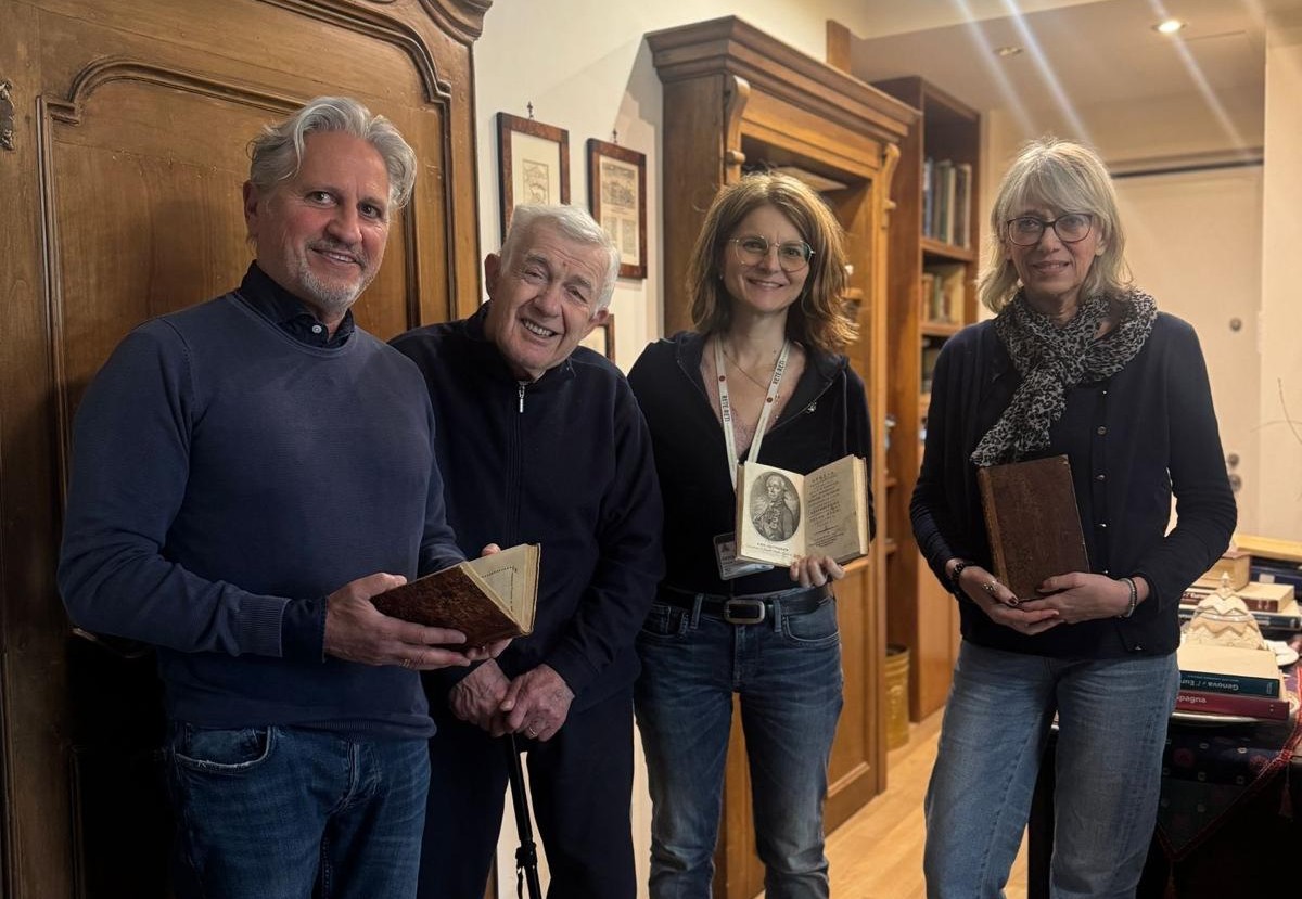Dal maestro Armando Bergaglio un’importante donazione di libri alla biblioteca di Tortona