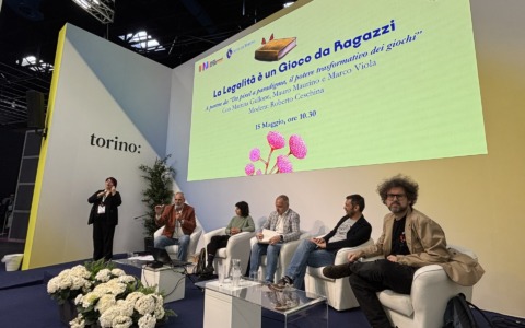 Gioco, intelligenza artificiale e legalità al Salone del Libro con la Polizia Locale di Torino