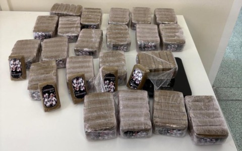 Alessandria: agli arresti domiciliari con 11 chili di hashish, 27enne finisce in carcere
