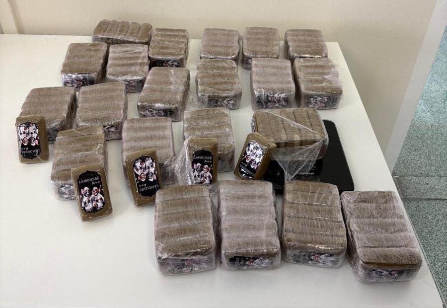 Alessandria: agli arresti domiciliari con 11 chili di hashish, 27enne finisce in carcere