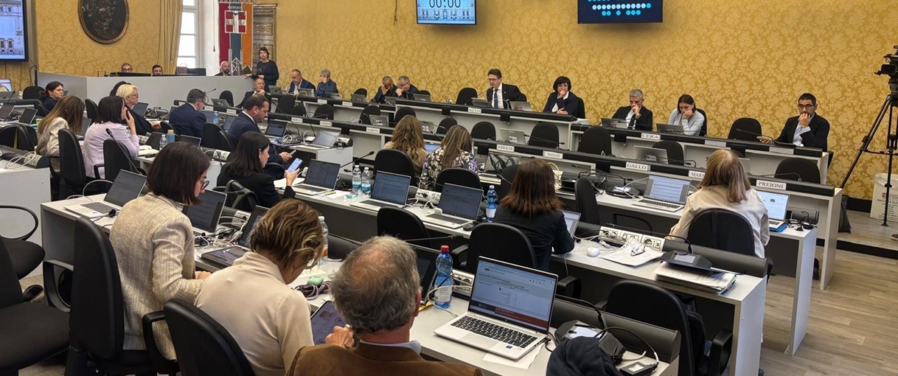 Il consiglio regionale colma il disavanzo sanitario. Opposizioni in aula con le forbici