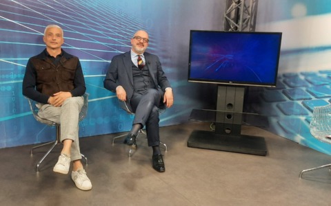 Alessandria accende il weekend del Giro: “Aperto per il Giro” trasforma il centro in una festa