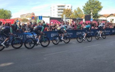 Il Giro d’Italia accolto da un territorio in festa. Oggi l’arrivo a Novi Ligure