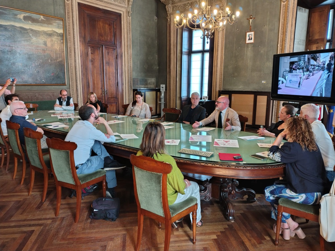 Aperto per il Giro: porta in città 175 mila presenze, con visitatori extraregione