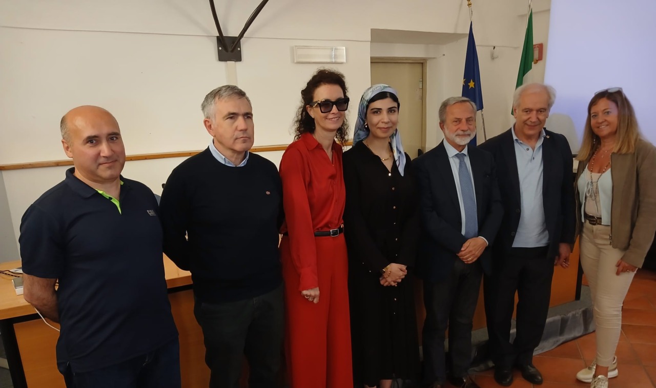 Pashtana Durrani a Novi Ligure per parlare della prima rete digitale in Afghanistan