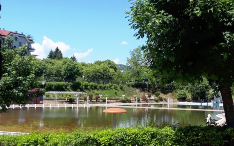 Piscina zona Bagni ad Acqui Terme, Act Consumatori: “Il sindaco faccia rispettare la sua ordinanza”