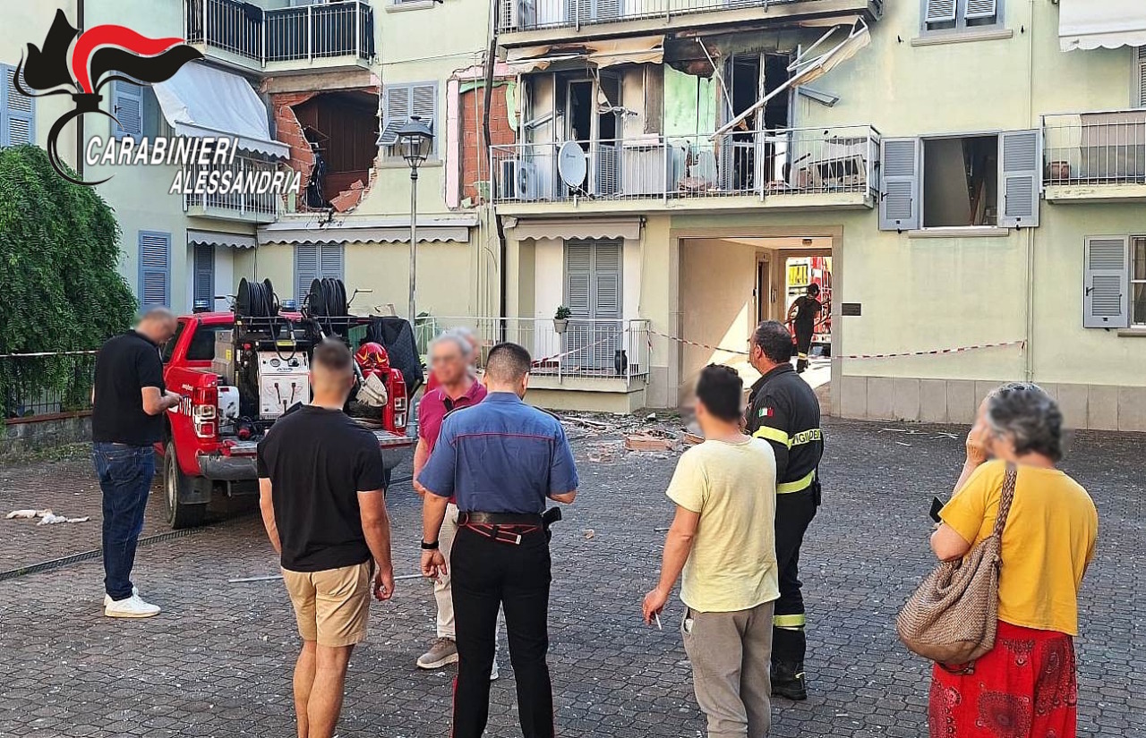 Vignole Borbera: tenta di togliersi la vita e fa esplodere una palazzina. 50enne in fin di vita