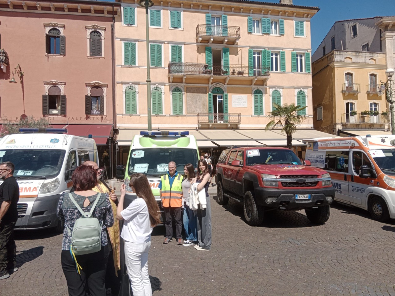 11 ambulanze in partenza per l'Ucraina Verona Alessandrino