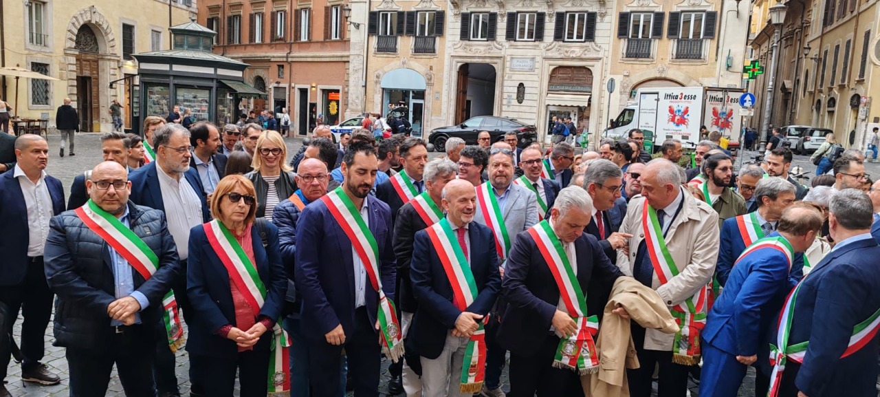 A Roma la manifestazione dei sindaci contro il declassamento dei comuni montani