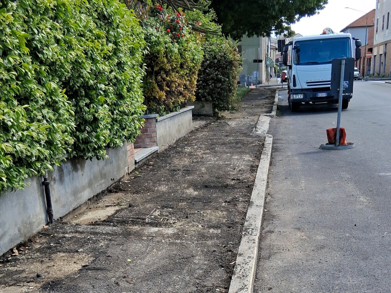 Novi Ligure: al via i lavori di rifacimento dei marciapiedi in via dei Mille e in via Monte Pasubio