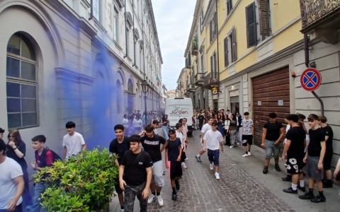 Ultimo giorno di scuola, tra voglia di vacanze e attesa per la Maturità